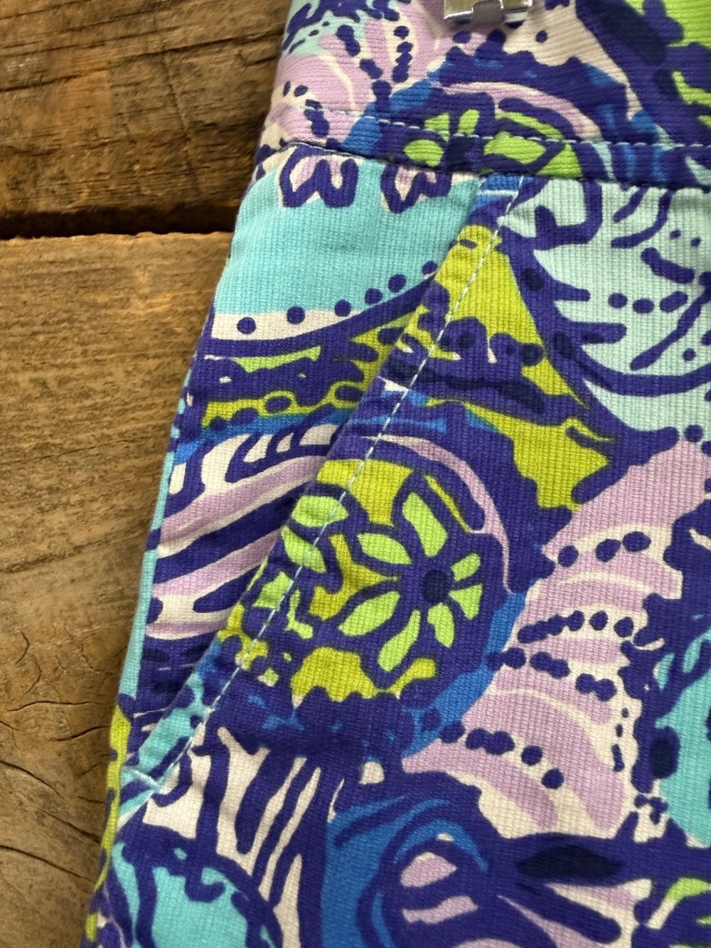 Lilly Pulitzer Callahan Shorts, blue, green, purple, size 2, Multi Catitude prin - Picture 2 of 10